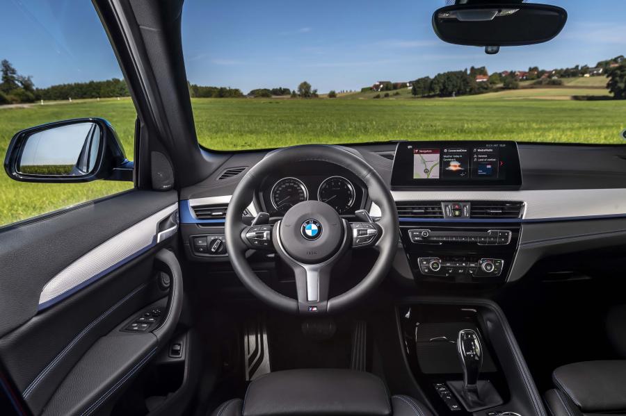 Торпедо BMW X1 xDrive25i M Sport (F48) 2019 года  (WW) (фото 92 из 112)
